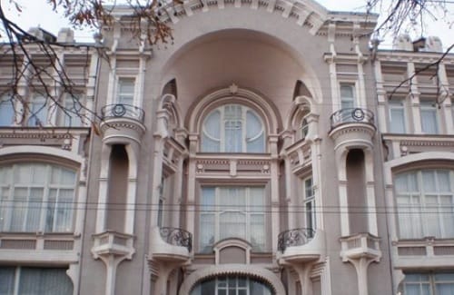 Музей искусств ко Дню художника открывает выставку
