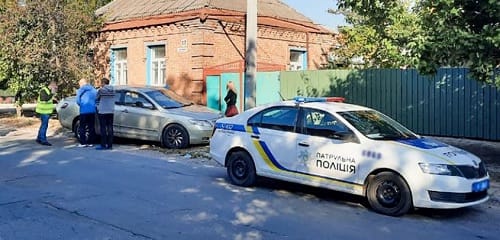 В Кропивницкому машина наехала на отца с сыном, которые переходили дорогу