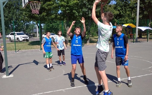 У Кропивницькому визначилися найсильніші баскетбольні команди 3х3