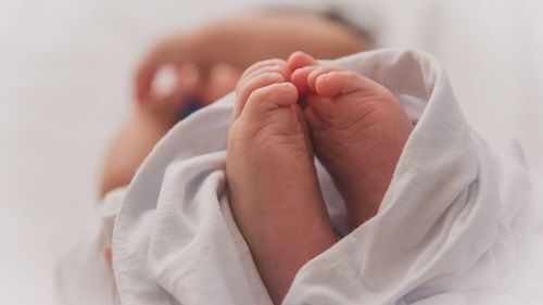 На Кіровоградщині у переселенки забрали новонароджену дитину