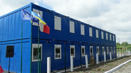 На Кіровоградщині відкрили модульне містечко для переселенців