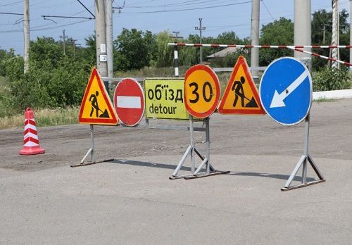 В Олександрії частково обмежили рух транспорту на трьох вулицях