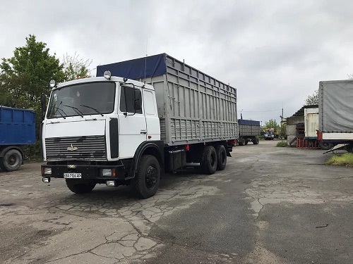 Кропивничани вимагають заборонити рух вантажівок на їхній вулиці