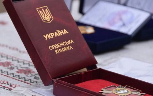 Військові з Кіровоградщини отримали ордени та медалі від Залужного