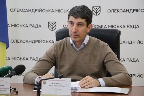 В Олександрії лікарям виплатять борги по зарплатам до кінця року: де взяли гроші