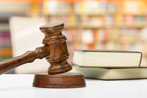В Кропивницькому на лаві підсудних опиниться викладачка Льотки