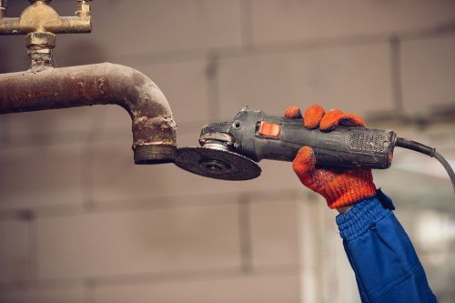 «Дніпро-Кіровоград» відключать воду в двох містах: кому потрібно зробити запаси