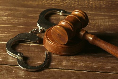 Нагрів руки на школярах: на Кіровоградщині викрили нечесного підприємця