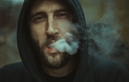 Вейпи та одноразові сигарети Вейпи та одноразові сигарети