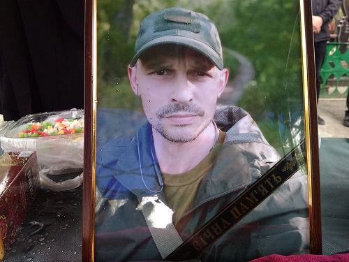 Кропивницький провів в останню путь загиблого героя-земляка Євгена Гончаренка