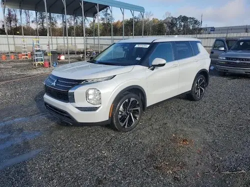 Mitsubishi Outlander из США: почему «американец» выигрывает у украинского рынка