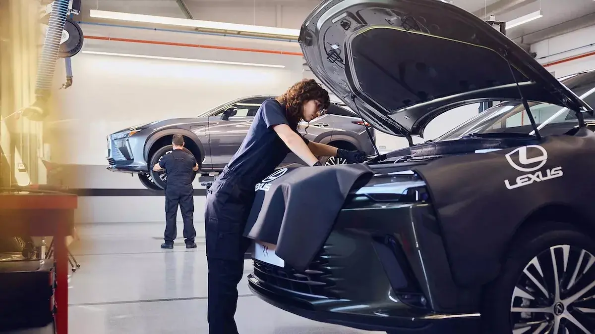 Чому офіційний сервіс Lexus гарантує преміальну якість обслуговування та абсолютну безпеку?