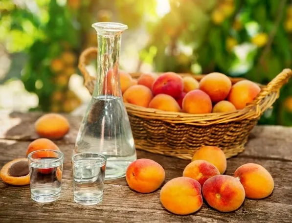 Чим grappa відрізняється від ракії Чим grappa відрізняється від ракії